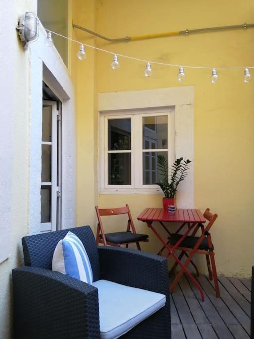 Magnificent Historical City Centre Apart With Terrace Lissabon Exterior foto